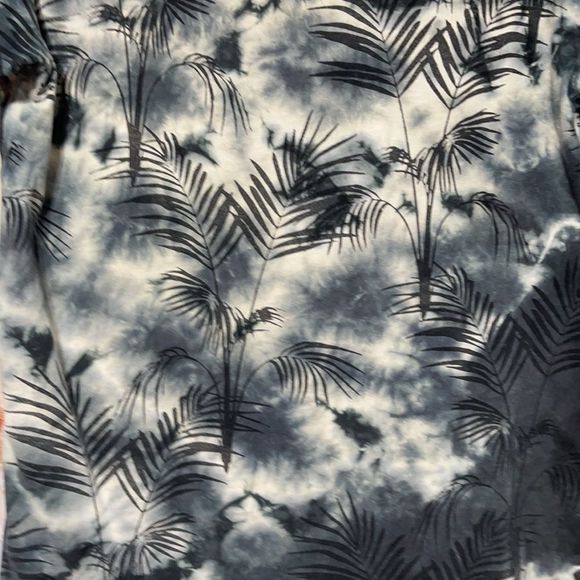 Tie-Dye Tropical Skater Tee Medium - Picture 10 of 11